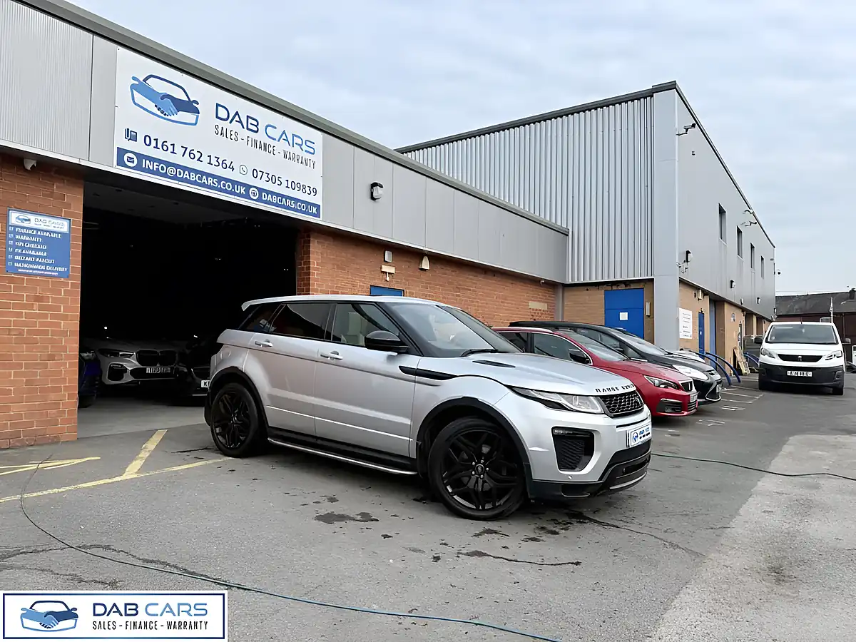 Used 2018 Land Rover Range Rover Evoque Hse Dynamic Silver - Interior and Exterior details 15