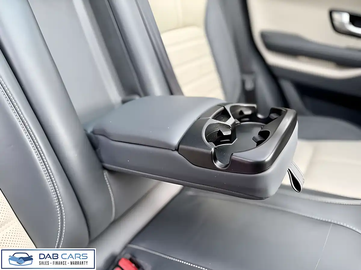 Used 2018 Land Rover Range Rover Evoque Hse Dynamic Silver - Interior and Exterior details 17