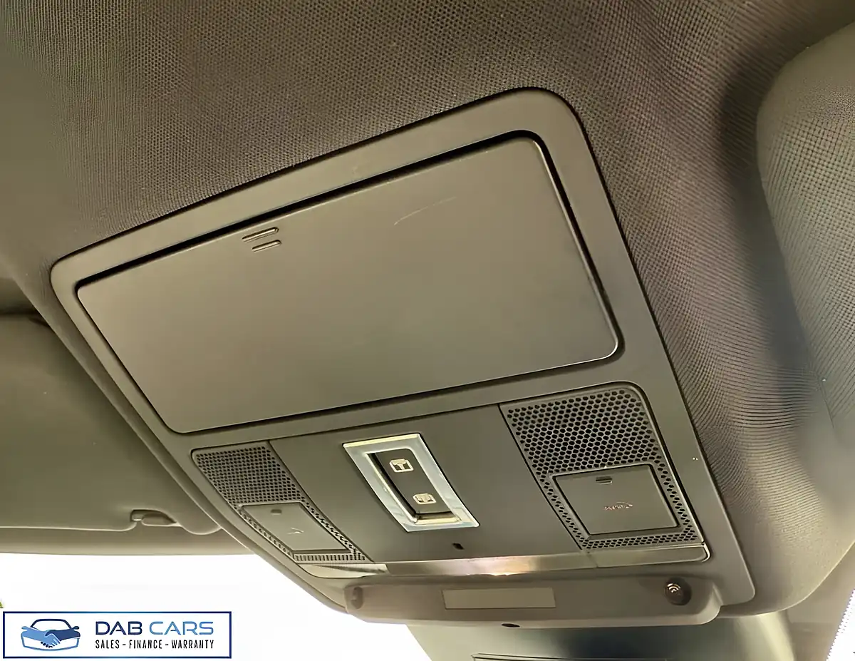 Used 2018 Land Rover Range Rover Evoque Hse Dynamic Silver - Interior and Exterior details 18