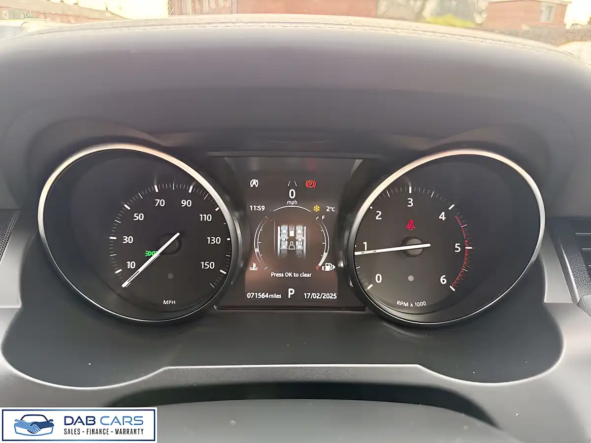 Used 2018 Land Rover Range Rover Evoque Hse Dynamic Silver - Interior and Exterior details 20