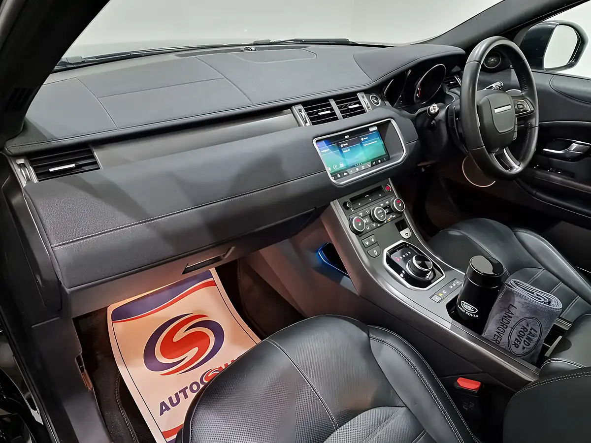 Used 2018 Land Rover Range Rover Evoque Hse Dynamic Ultimate Black - Interior and Exterior details 11