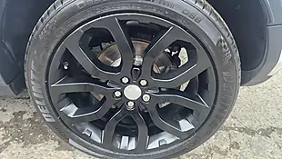 Used 2018 Land Rover Range Rover Evoque Hse Dynamic White - Interior and Exterior details 19