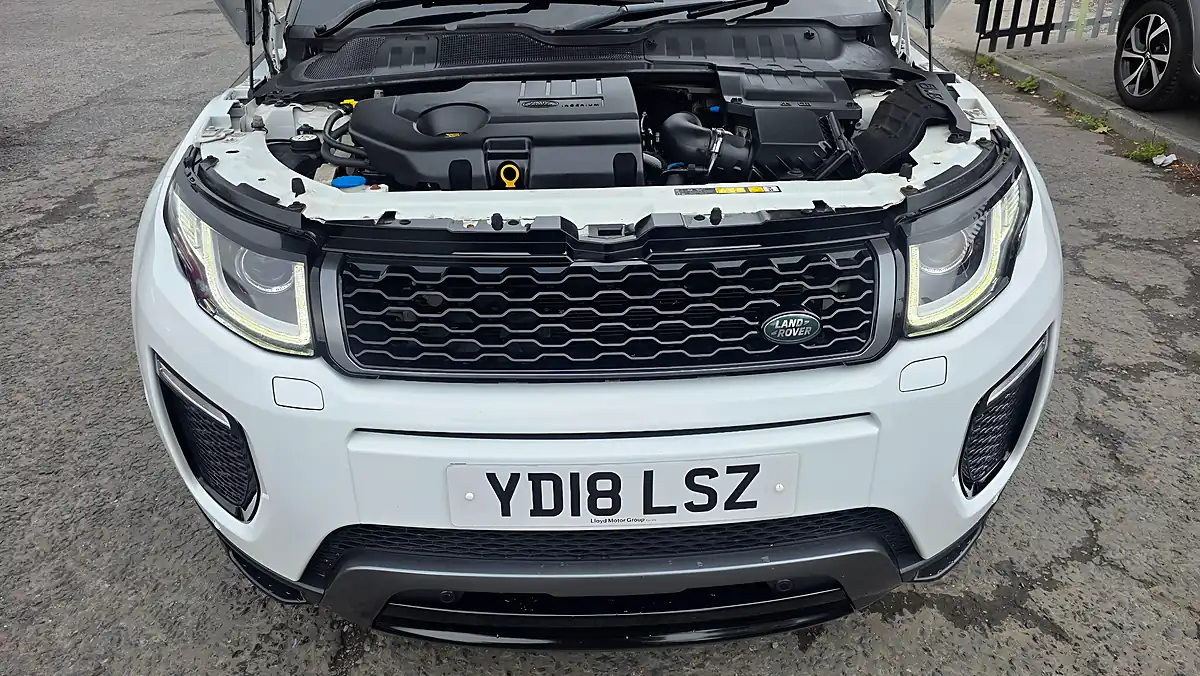 Used 2018 Land Rover Range Rover Evoque Hse Dynamic White - Interior and Exterior details 20