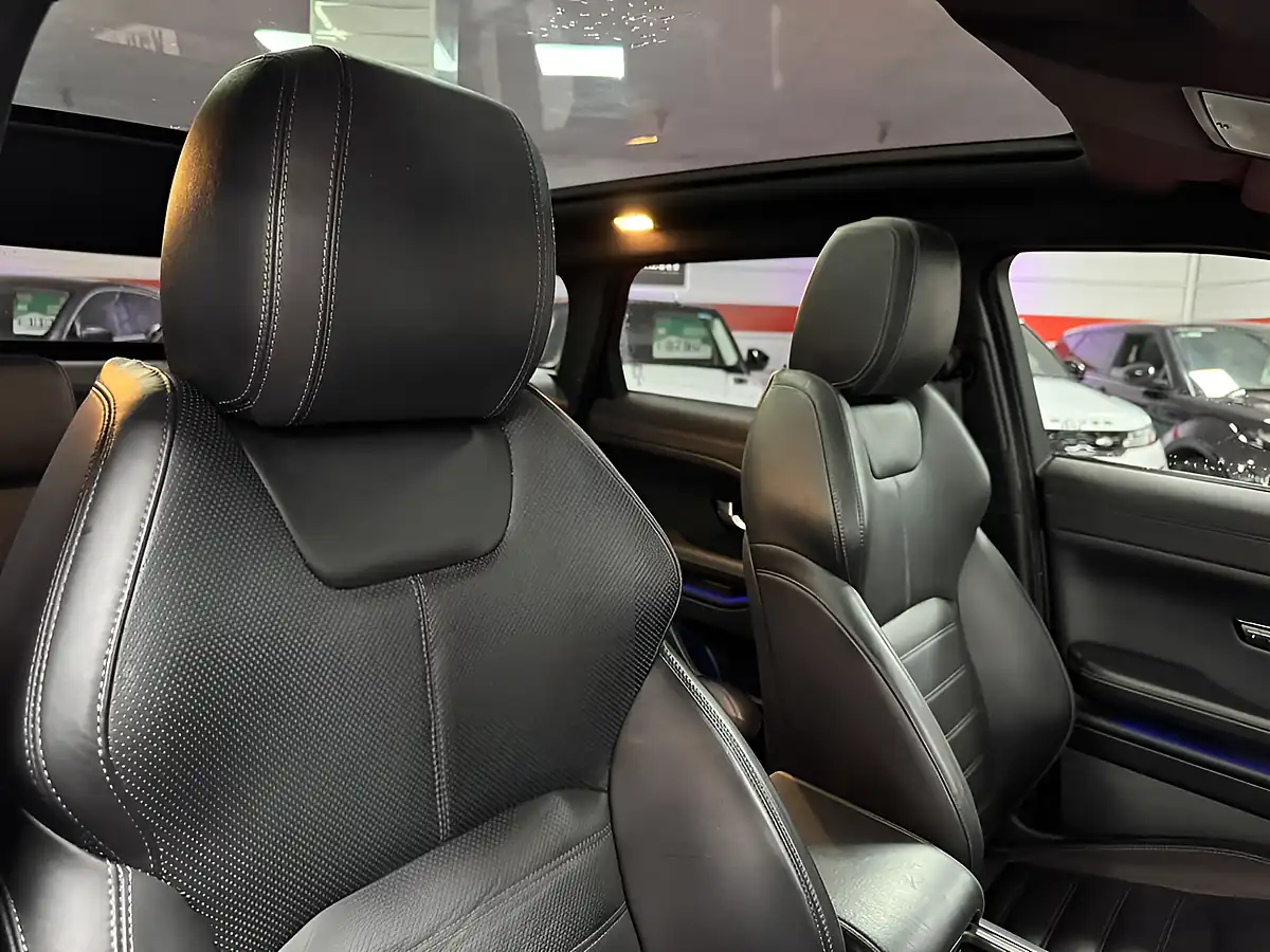 Used 2018 Land Rover Range Rover Evoque Hse Dynamic White - Interior and Exterior details 12