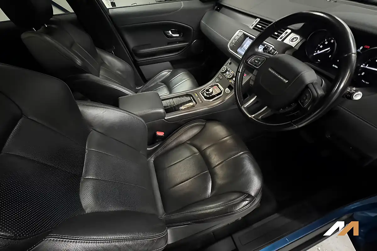 Used 2018 Land Rover Range Rover Evoque Landmark Blue - Interior and Exterior details 15