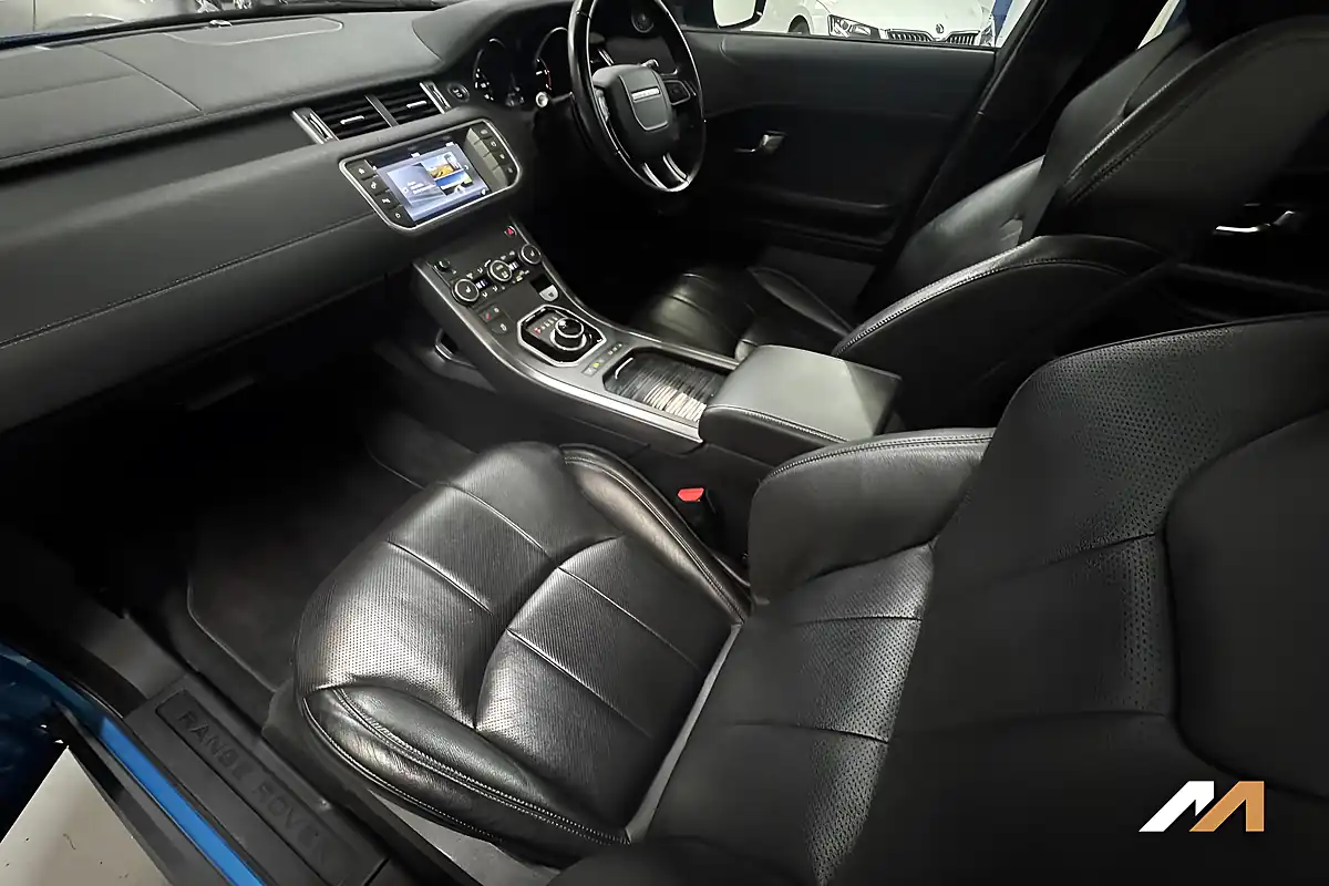 Used 2018 Land Rover Range Rover Evoque Landmark Blue - Interior and Exterior details 17