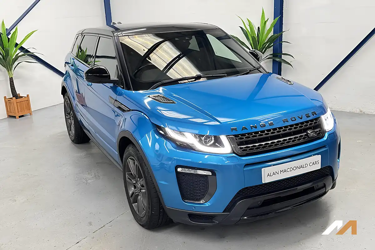 Used 2018 Land Rover Range Rover Evoque Landmark Blue - Interior and Exterior details 8