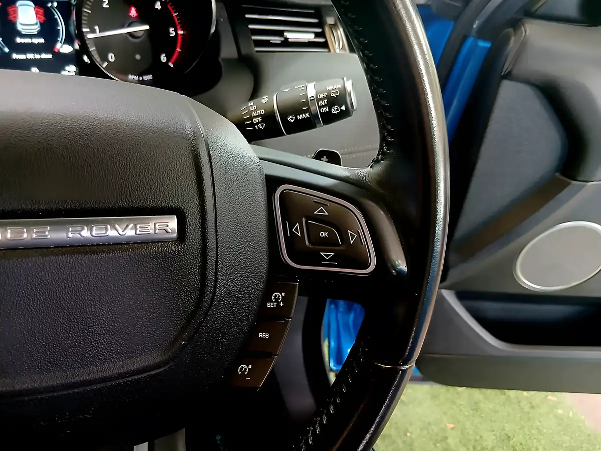 Used 2018 Land Rover Range Rover Evoque Landmark Blue - Interior and Exterior details 13