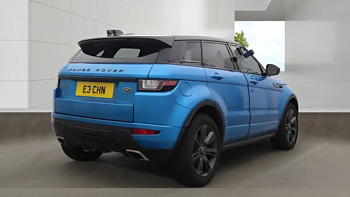 Used 2018 Land Rover Range Rover Evoque Landmark Blue - Interior and Exterior details 4