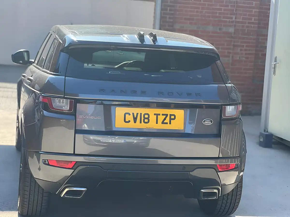 Used 2018 Land Rover Range Rover Evoque Landmark Grey - Interior and Exterior details 8