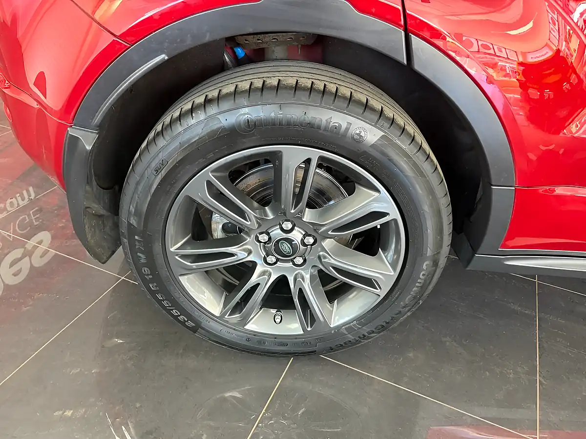 Used 2018 Land Rover Range Rover Evoque Landmark Red - Interior and Exterior details 18