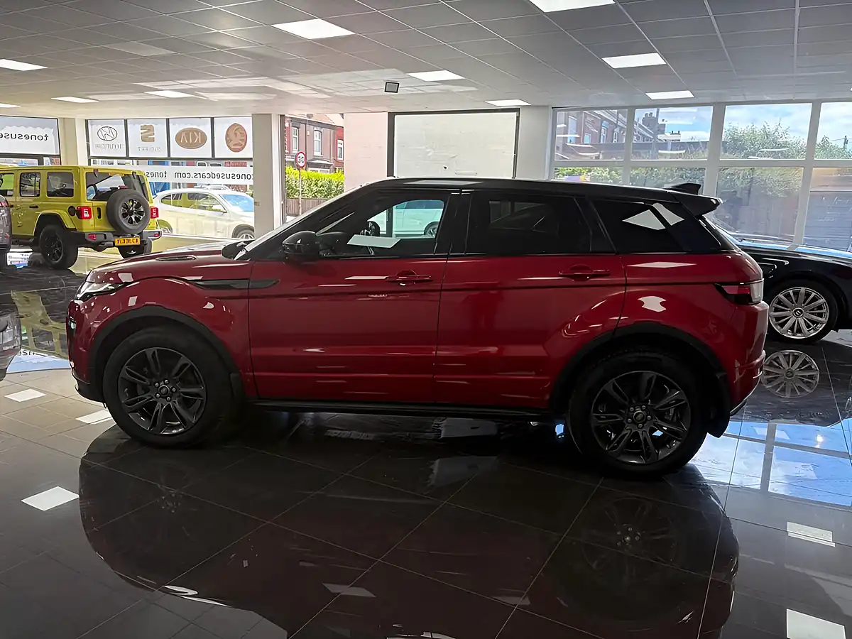 Used 2018 Land Rover Range Rover Evoque Landmark Red - Interior and Exterior details 7