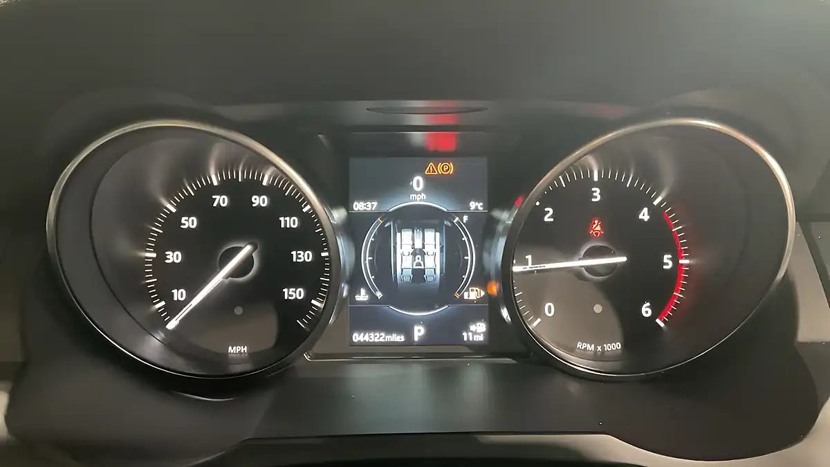 Used 2018 Land Rover Range Rover Evoque Landmark Red - Interior and Exterior details 8