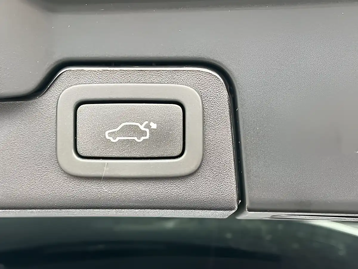 Used 2018 Land Rover Range Rover Evoque Landmark Santorini Black - Interior and Exterior details 19