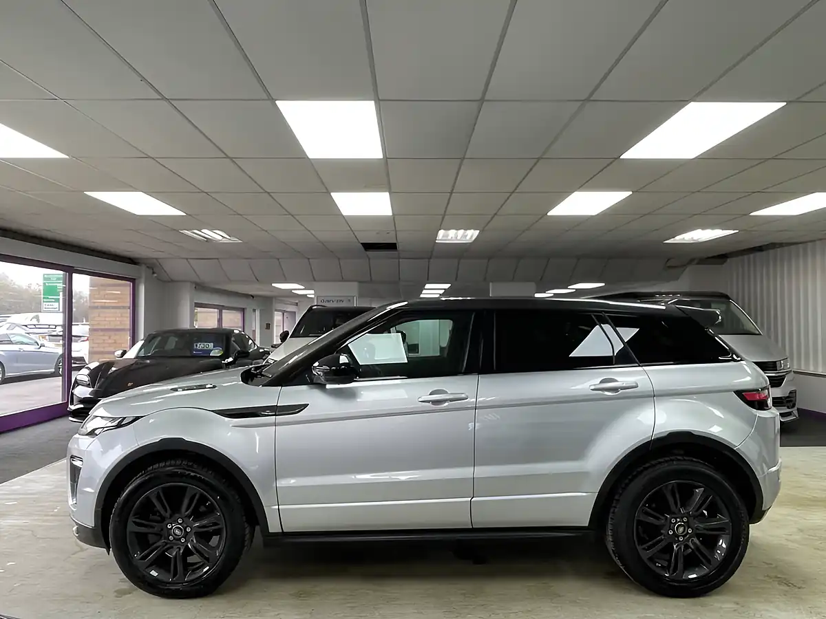 Used 2018 Land Rover Range Rover Evoque Landmark Silver - Interior and Exterior details 10