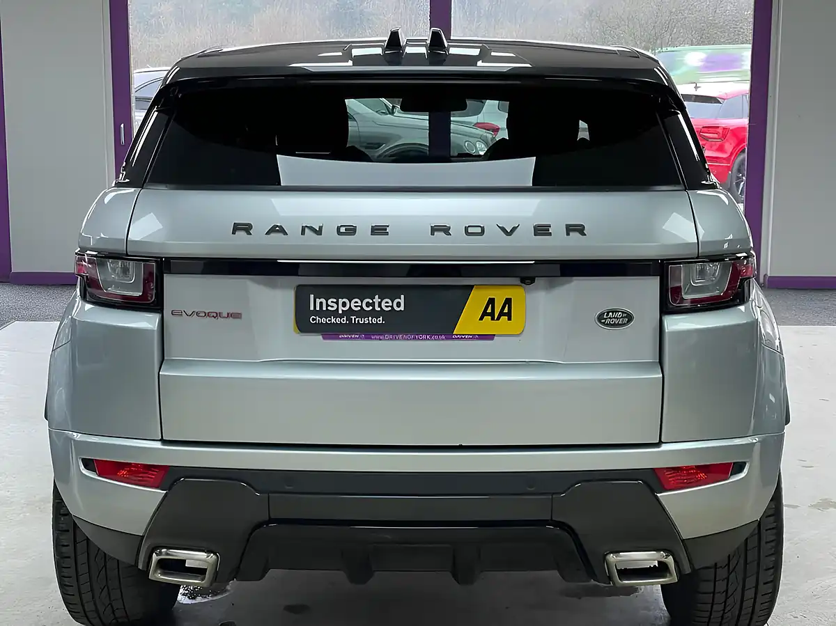 Used 2018 Land Rover Range Rover Evoque Landmark Silver - Interior and Exterior details 9