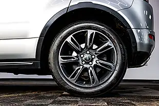 Used 2018 Land Rover Range Rover Evoque Landmark Silver - Interior and Exterior details 16