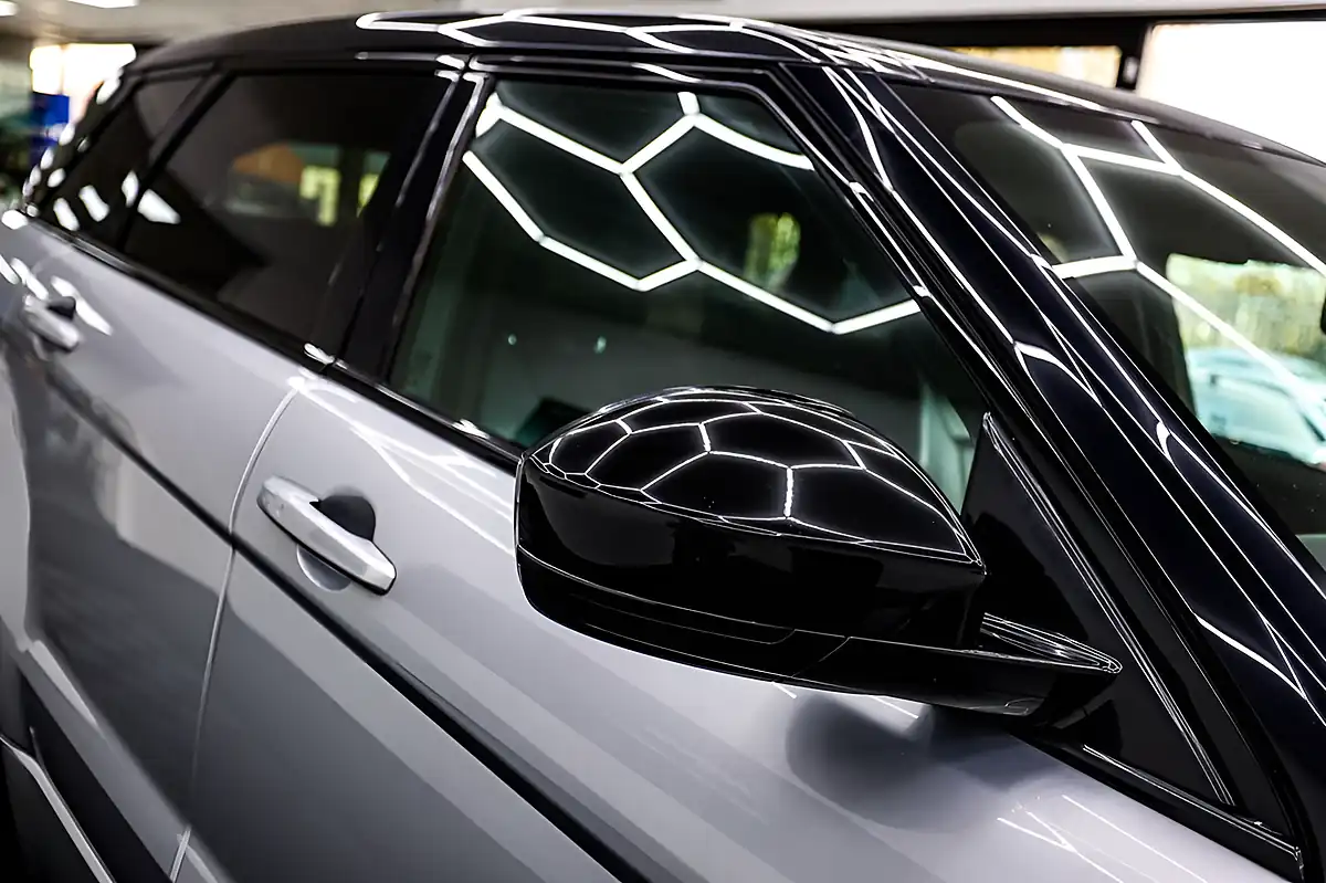 Used 2018 Land Rover Range Rover Evoque Landmark Silver - Interior and Exterior details 18