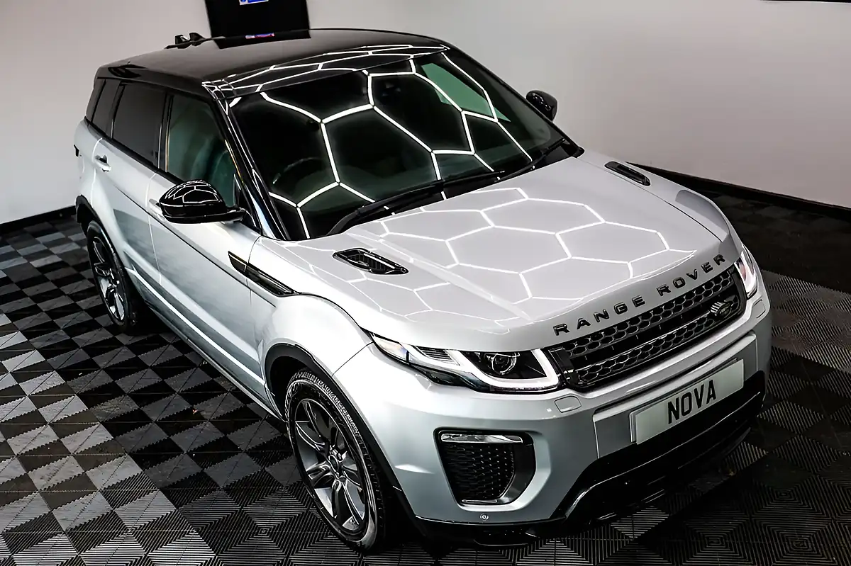 Used 2018 Land Rover Range Rover Evoque Landmark Silver - Interior and Exterior details 4