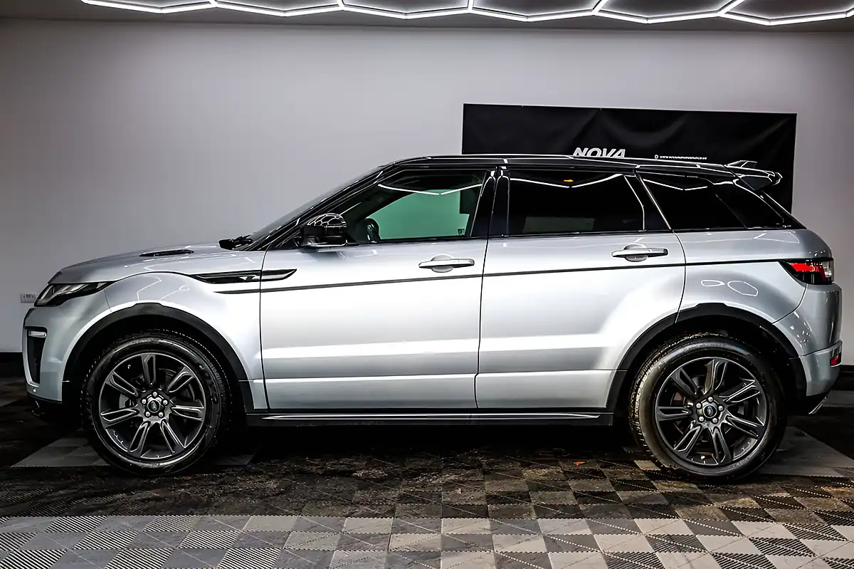 Used 2018 Land Rover Range Rover Evoque Landmark Silver - Interior and Exterior details 6