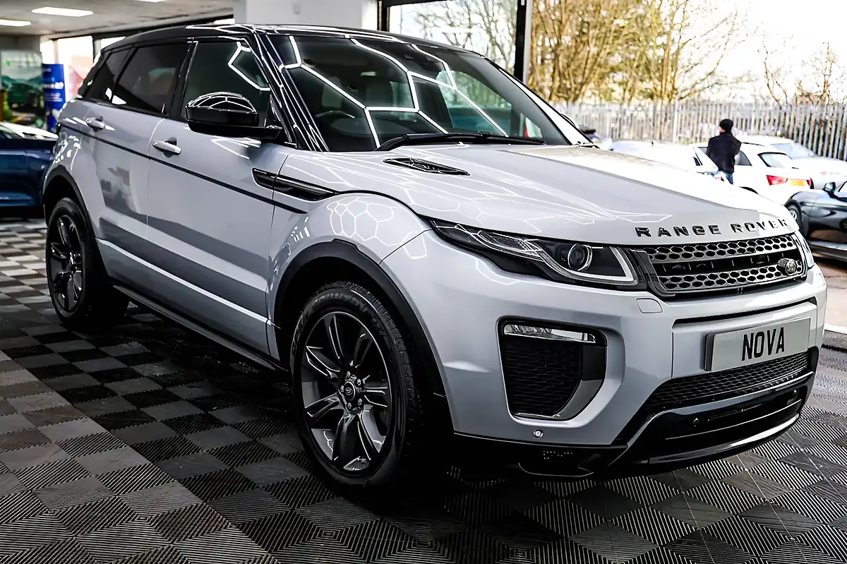 Used 2018 Land Rover Range Rover Evoque Landmark Silver - Interior and Exterior details 9