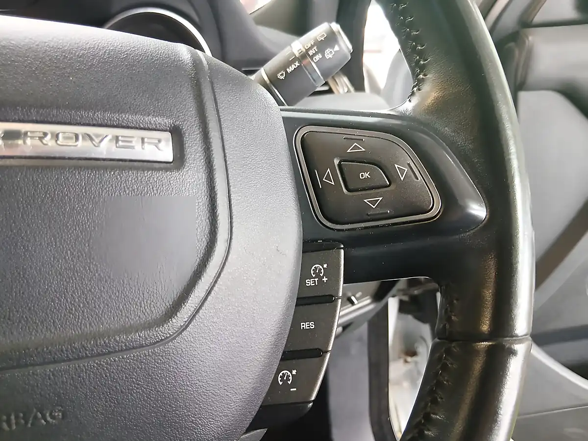 Used 2018 Land Rover Range Rover Evoque Landmark White - Interior and Exterior details 14