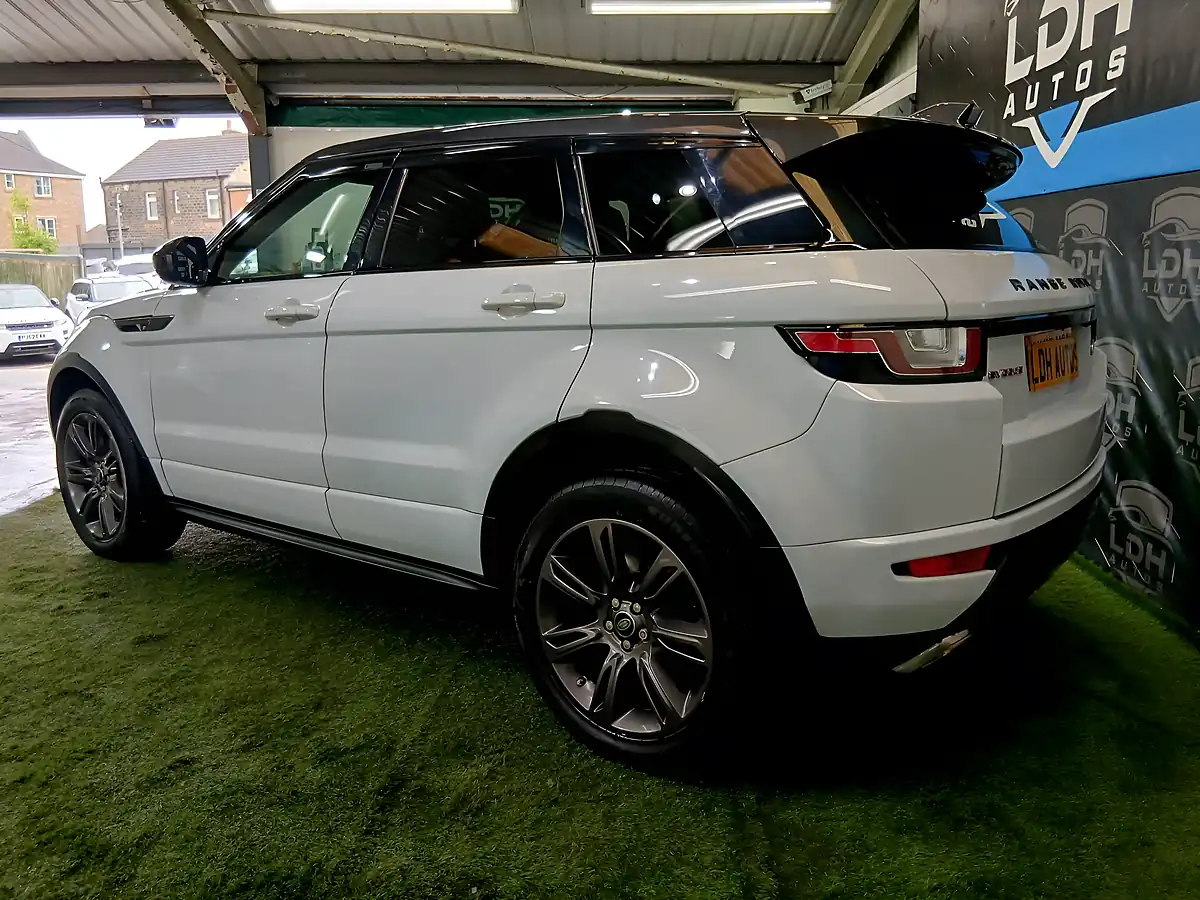 Used 2018 Land Rover Range Rover Evoque Landmark White - Interior and Exterior details 4