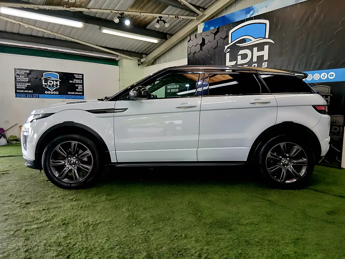 Used 2018 Land Rover Range Rover Evoque Landmark White - Interior and Exterior details 5