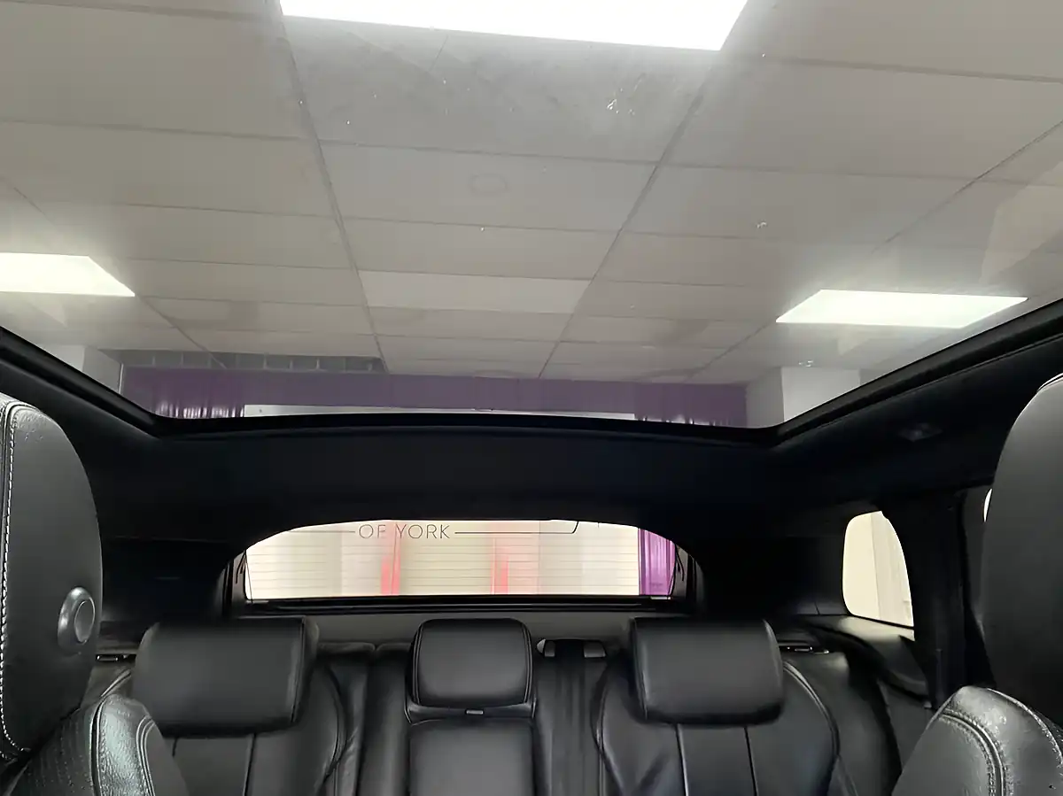 Used 2018 Land Rover Range Rover Evoque Landmark White - Interior and Exterior details 3