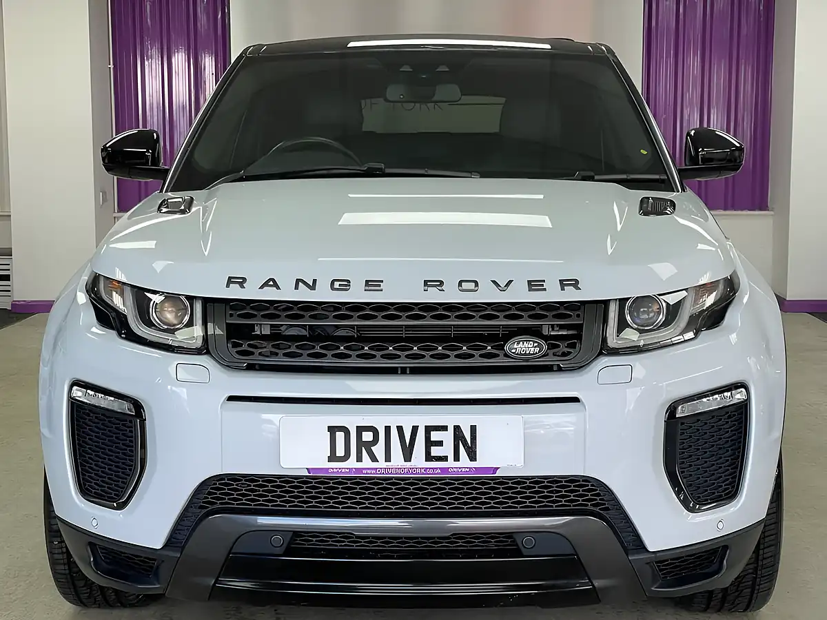 Used 2018 Land Rover Range Rover Evoque Landmark White - Interior and Exterior details 7