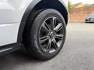 Used 2018 Land Rover Range Rover Evoque Landmark White - Interior and Exterior details 11