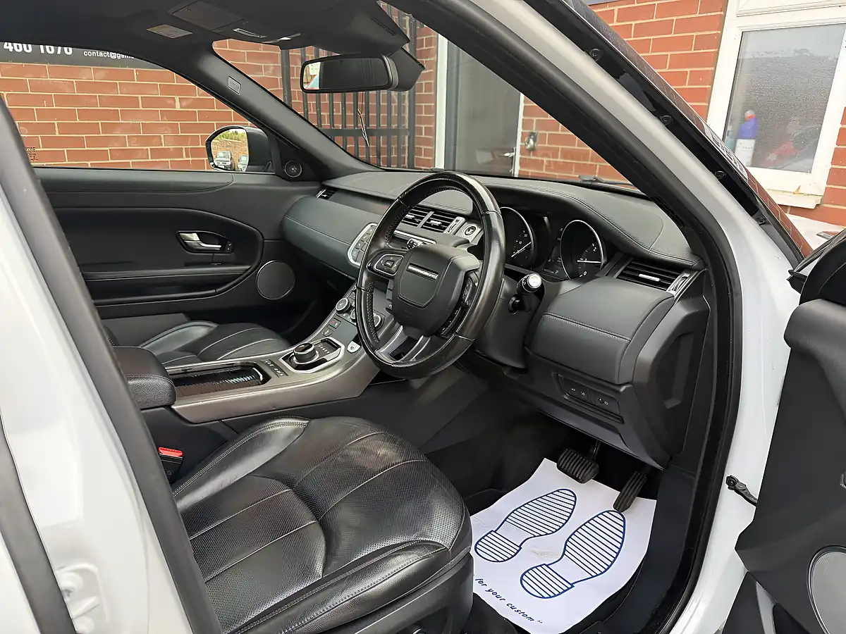 Used 2018 Land Rover Range Rover Evoque Landmark White - Interior and Exterior details 12