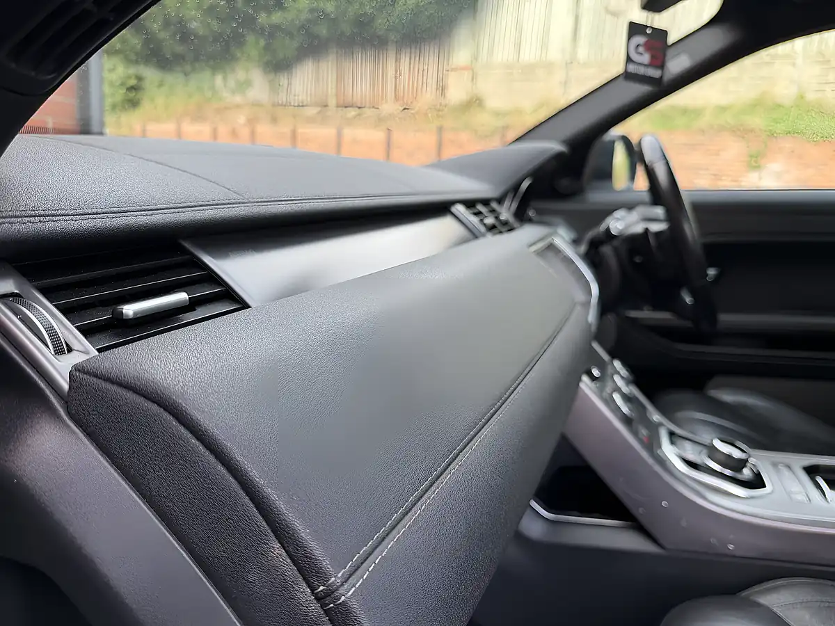 Used 2018 Land Rover Range Rover Evoque Landmark White - Interior and Exterior details 17