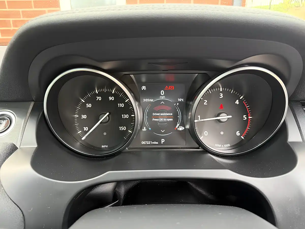 Used 2018 Land Rover Range Rover Evoque Landmark White - Interior and Exterior details 20