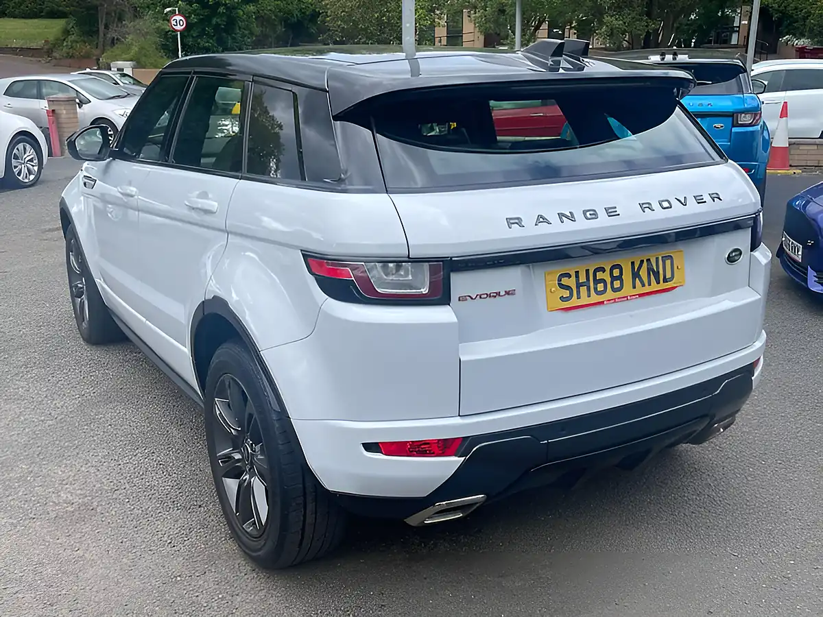 Used 2018 Land Rover Range Rover Evoque Landmark White - Interior and Exterior details 6