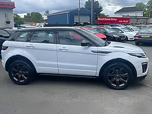 Used 2018 Land Rover Range Rover Evoque Landmark White - Interior and Exterior details 9