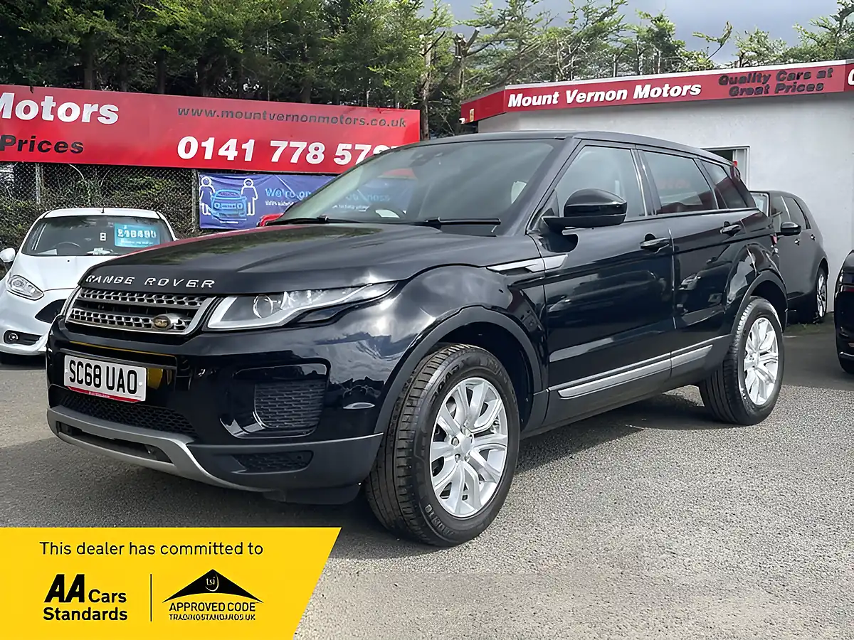 Used 2018 Land Rover Range Rover Evoque Se Black - Front View