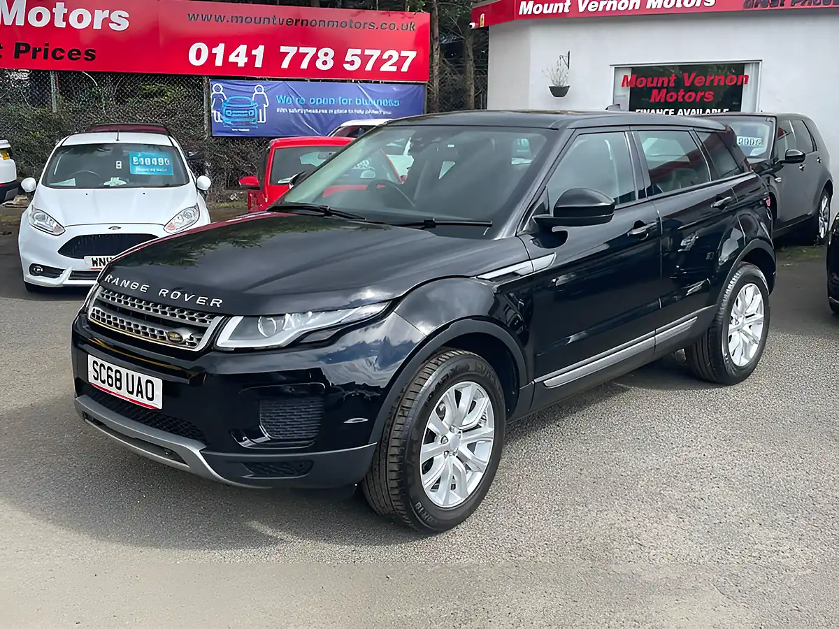 Used 2018 Land Rover Range Rover Evoque Se Black - Interior and Exterior details 4
