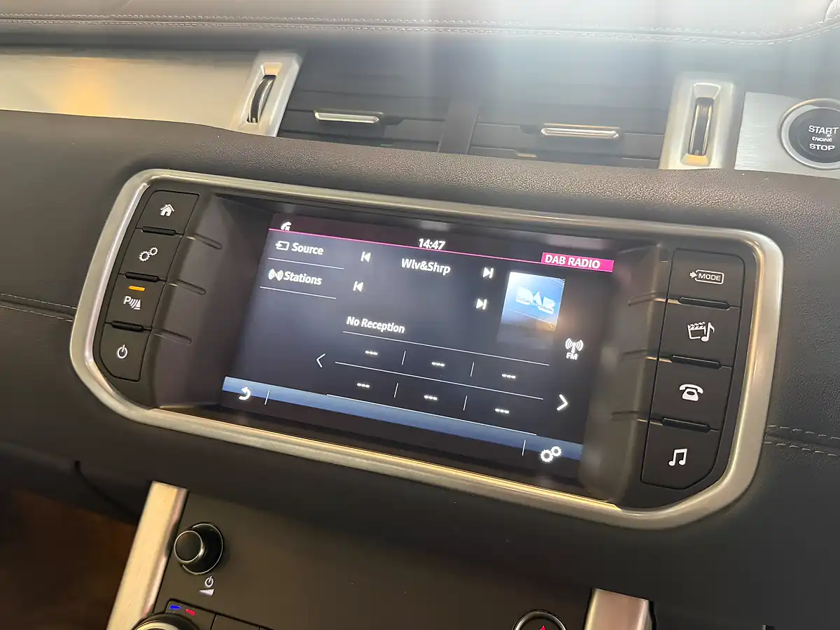 Used 2018 Land Rover Range Rover Evoque Se Black - Interior and Exterior details 15