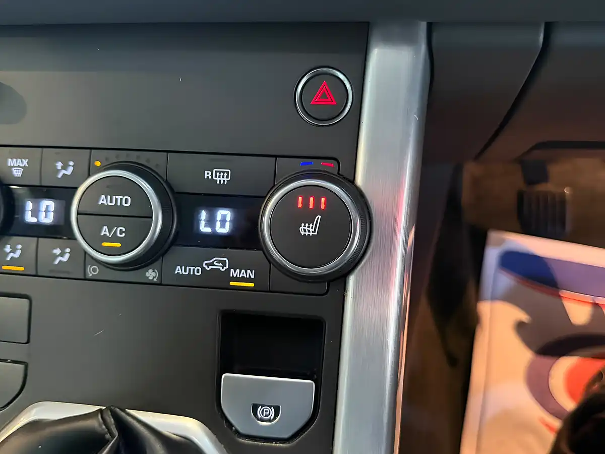 Used 2018 Land Rover Range Rover Evoque Se Black - Interior and Exterior details 18