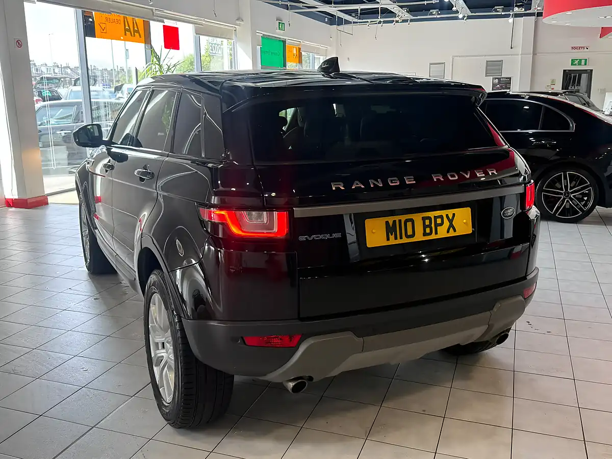 Used 2018 Land Rover Range Rover Evoque Se Black - Interior and Exterior details 7