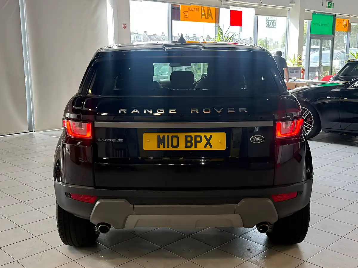 Used 2018 Land Rover Range Rover Evoque Se Black - Interior and Exterior details 9