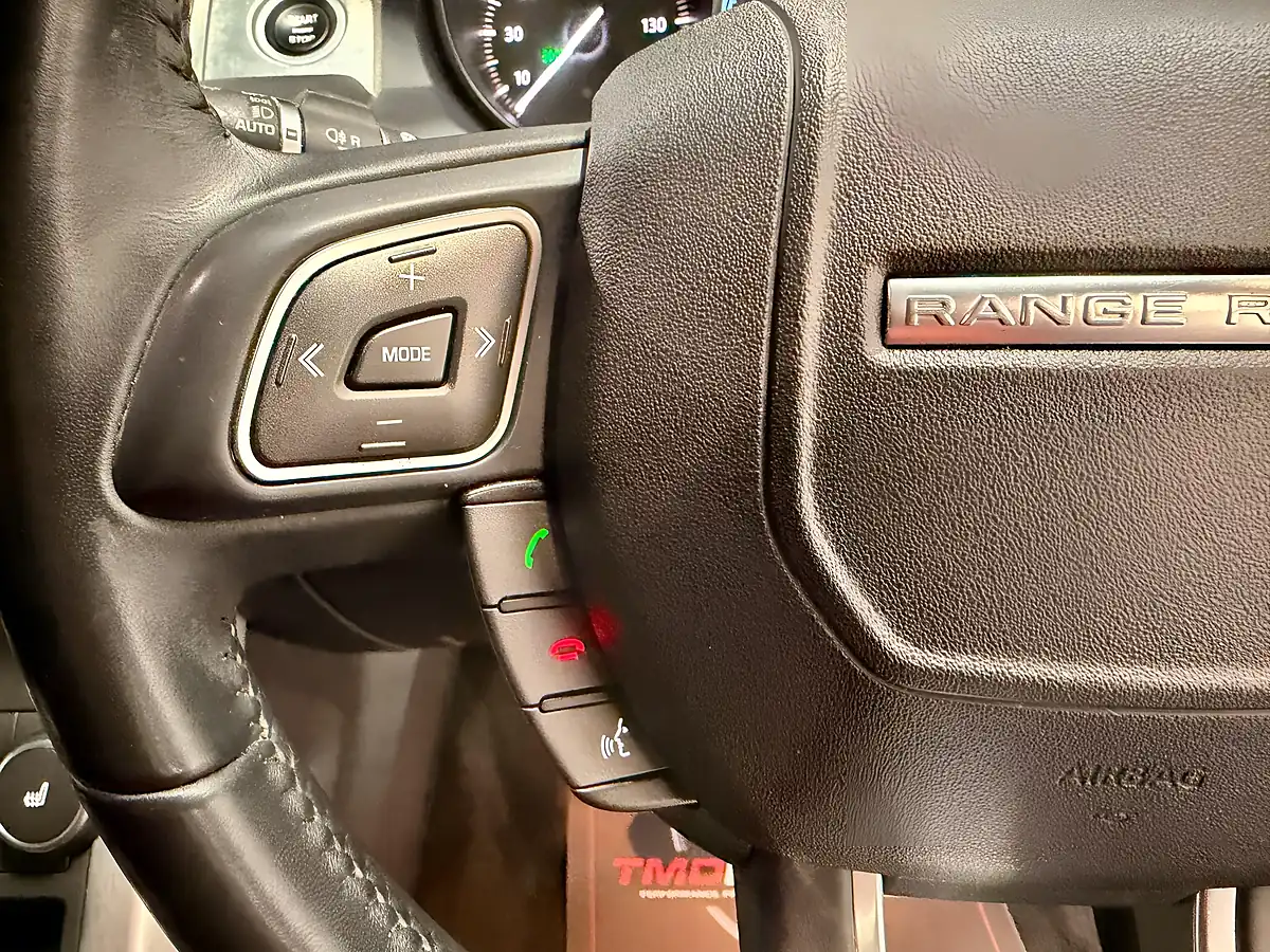 Used 2018 Land Rover Range Rover Evoque Se Black - Interior and Exterior details 13