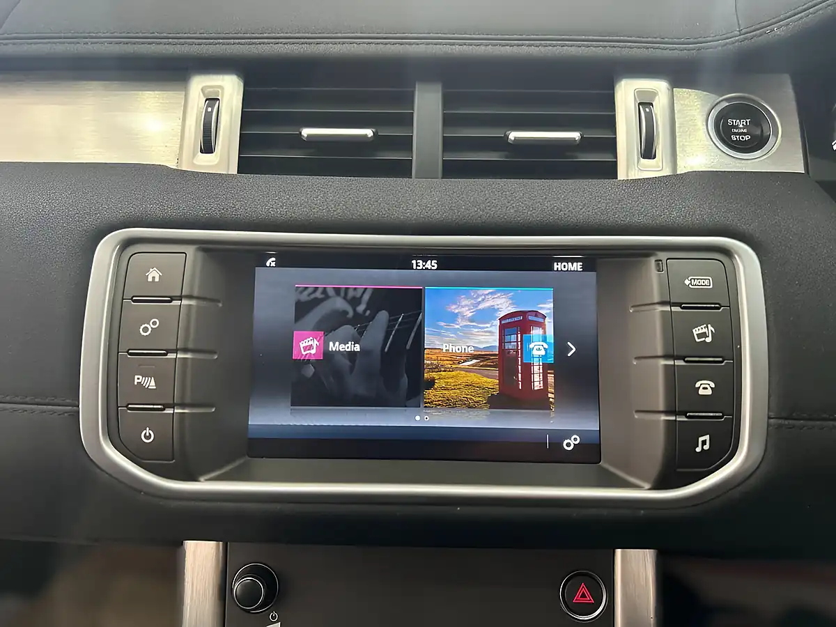 Used 2018 Land Rover Range Rover Evoque Se Black - Interior and Exterior details 18