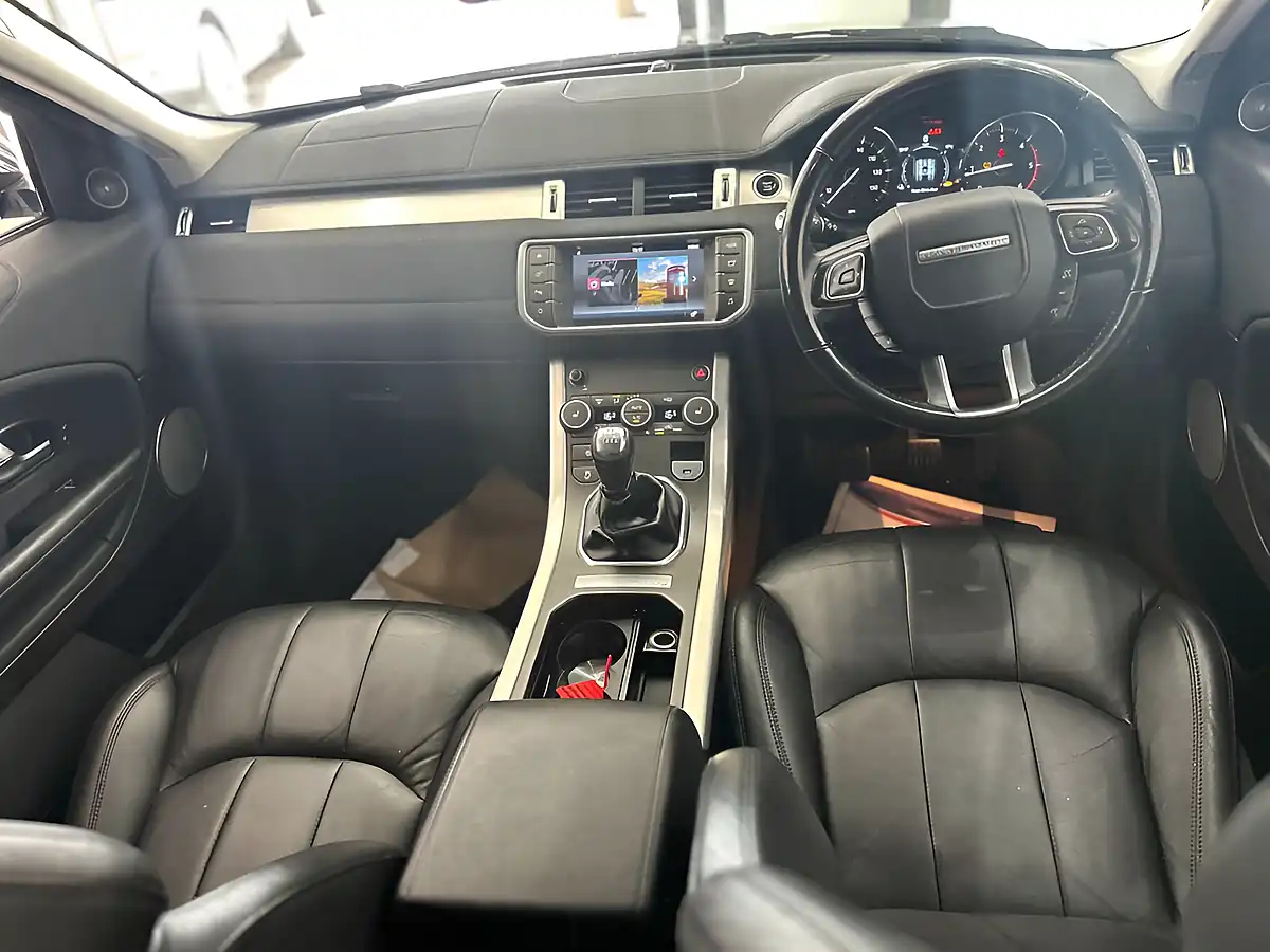 Used 2018 Land Rover Range Rover Evoque Se Black - Interior and Exterior details 2