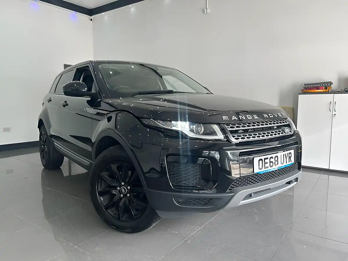 Used 2018 Land Rover Range Rover Evoque Se Black - Interior and Exterior details 8