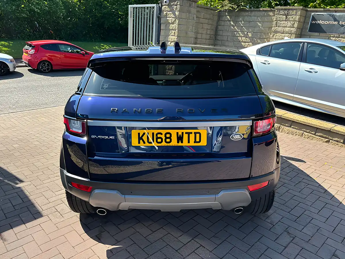 Used 2018 Land Rover Range Rover Evoque Se Blue - Interior and Exterior details 10