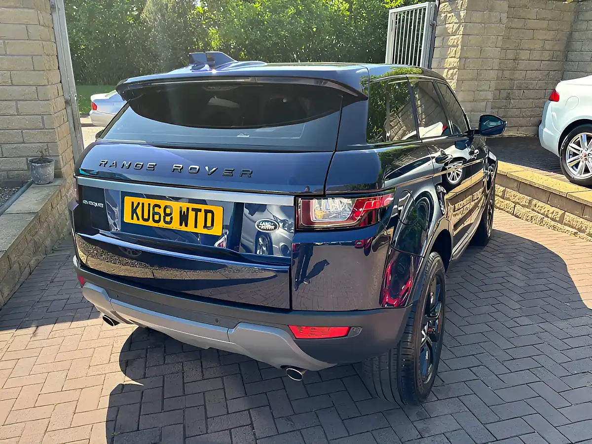 Used 2018 Land Rover Range Rover Evoque Se Blue - Interior and Exterior details 11