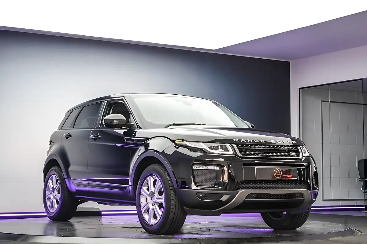 Used 2018 Land Rover Range Rover Evoque Se Tech Black - Interior and Exterior details 14