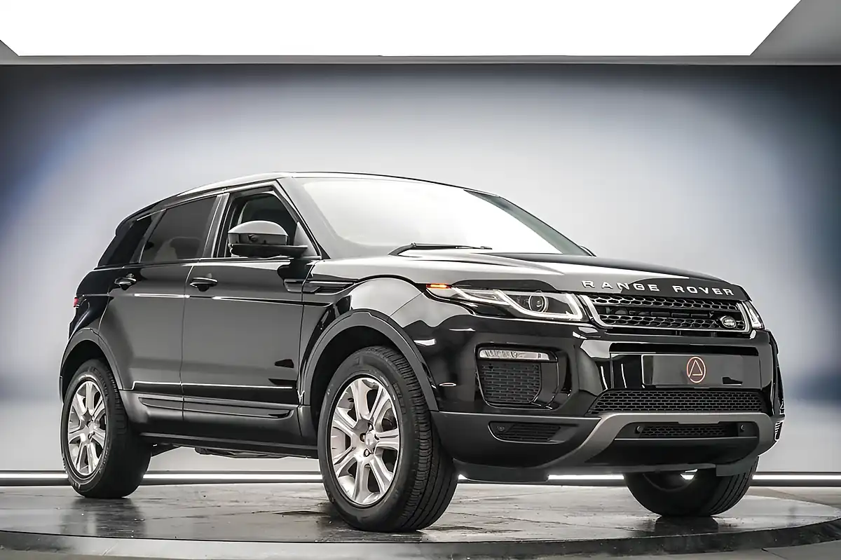 Used 2018 Land Rover Range Rover Evoque Se Tech Black - Interior and Exterior details 5